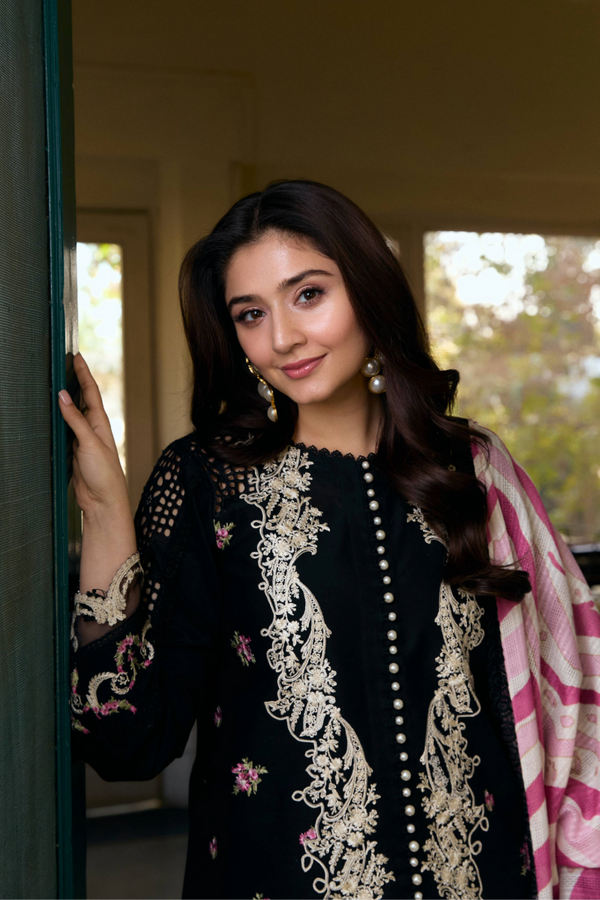 Manara | Vintage Flora 25 | LAILA