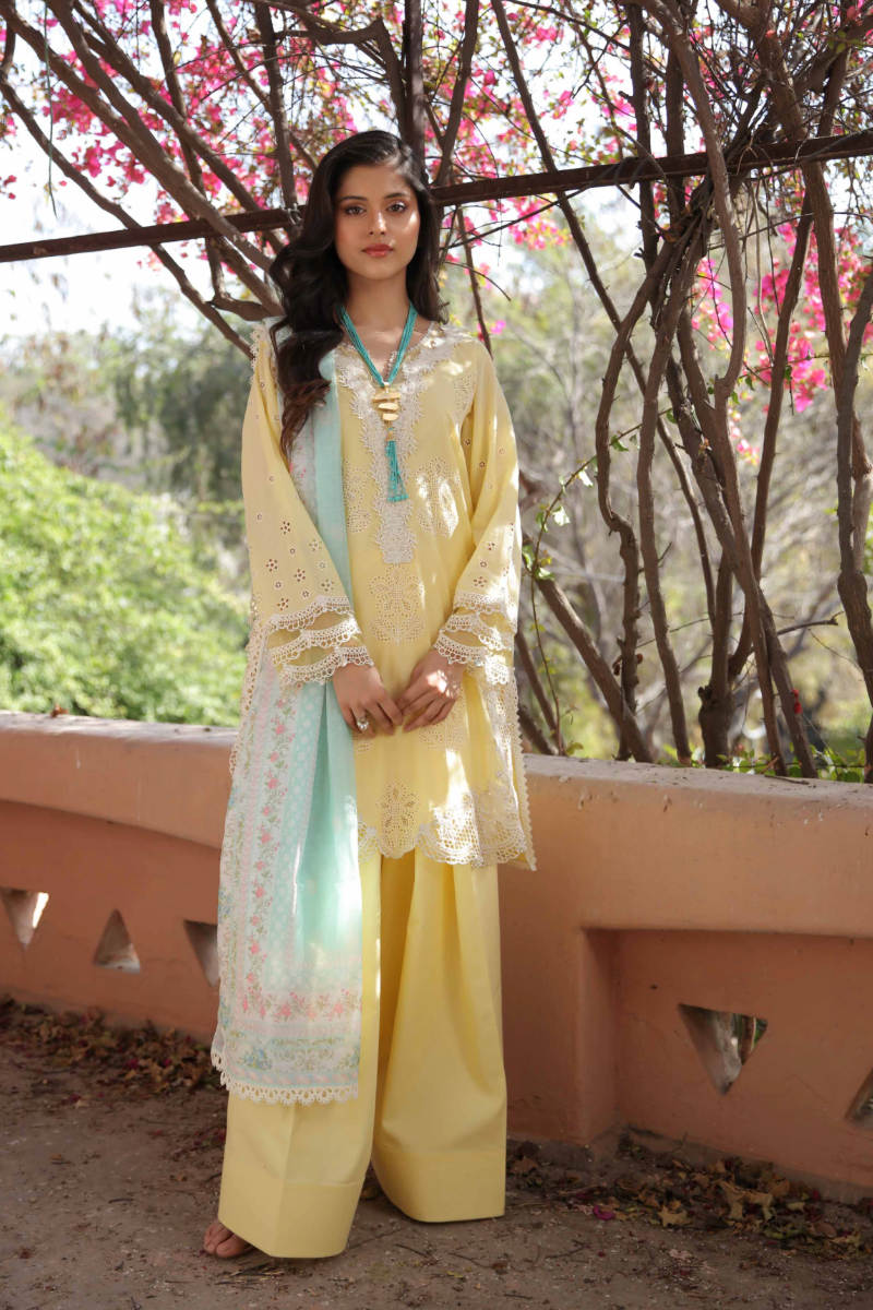 Manara | Vintage Flora 25 | NOOR