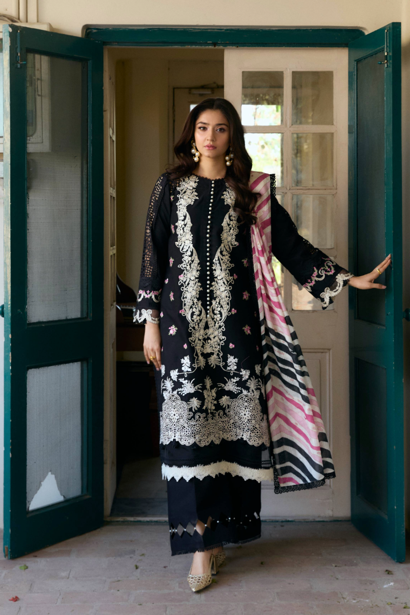 Manara | Vintage Flora 25 | LAILA