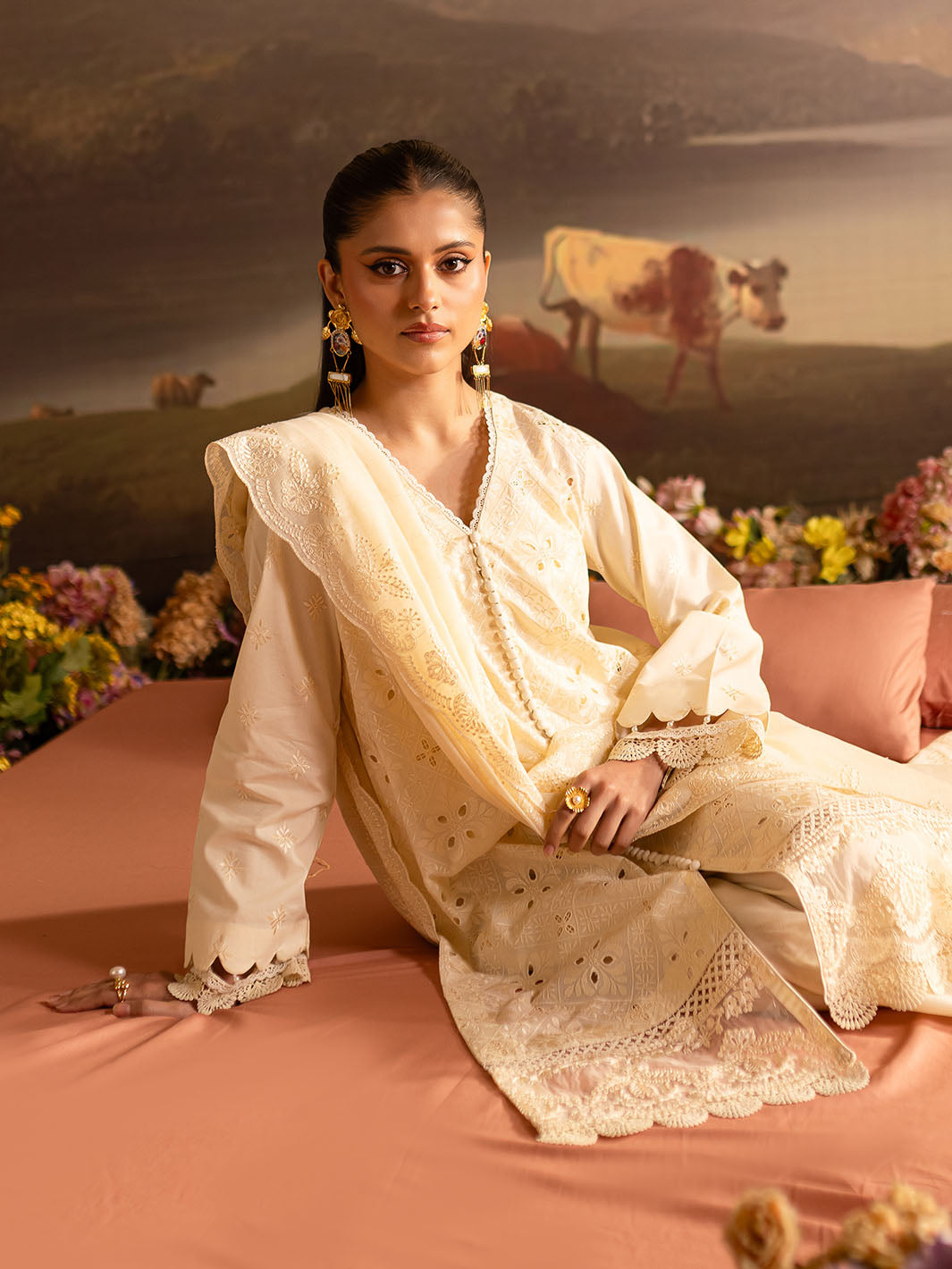 Mahnur | Twilight Luxury Lawn 25 | VELORAINE