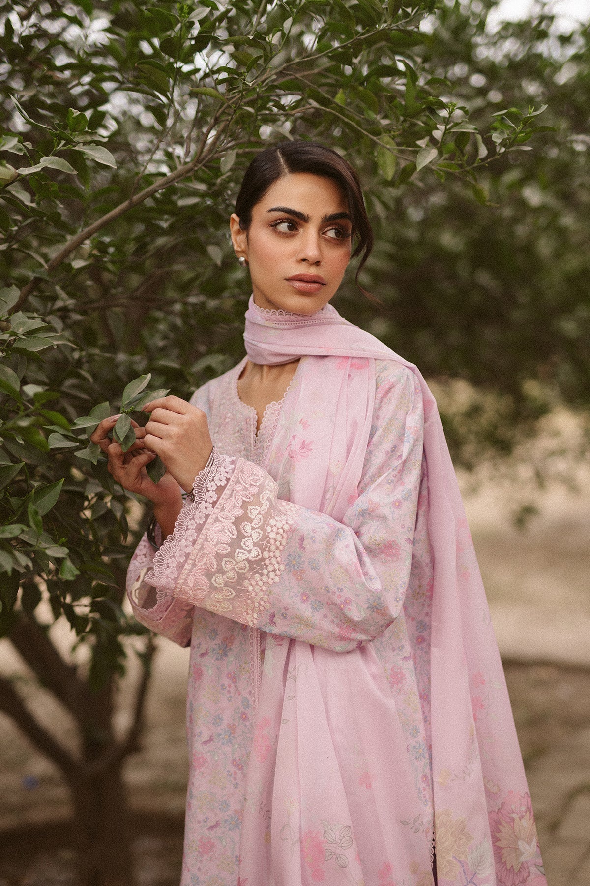 Ayzel | The Bare Minimum | Selis