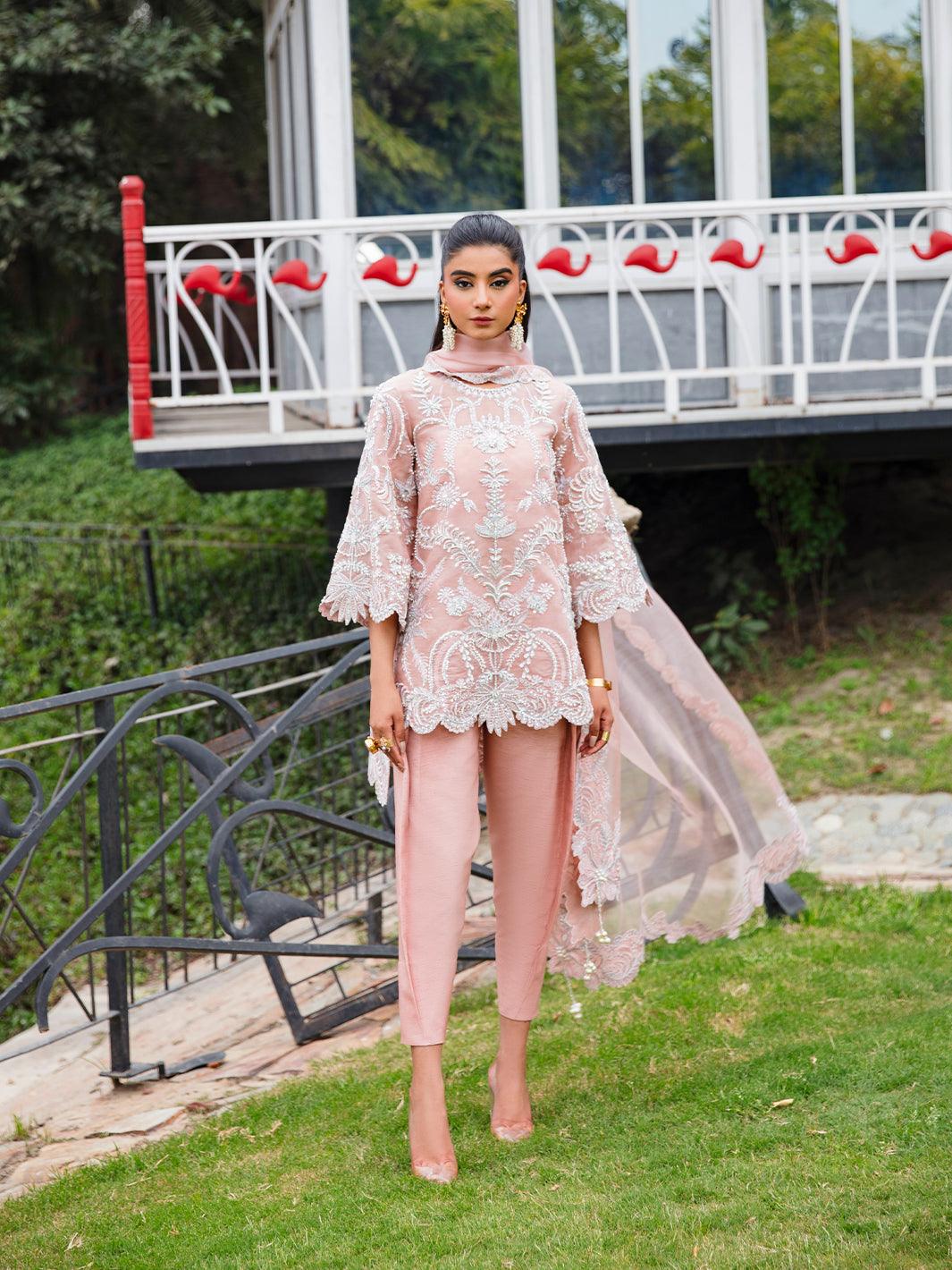 Amroz Atelier | Aerien Formals | Leia