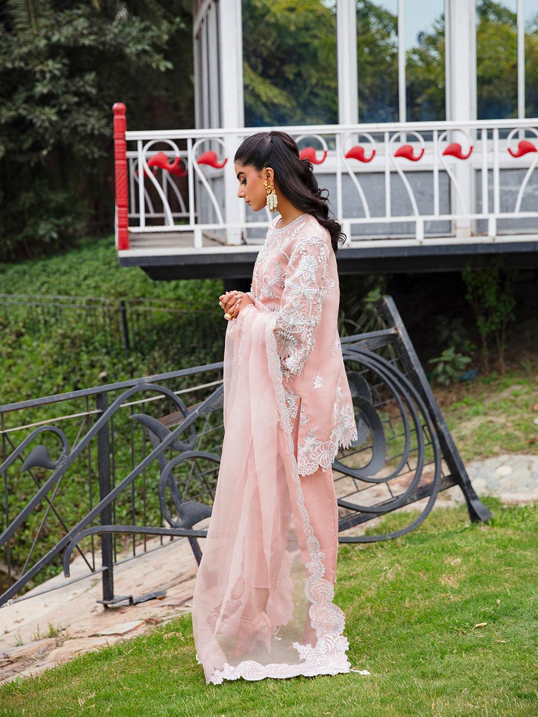 Amroz Atelier | Aerien Formals | Leia