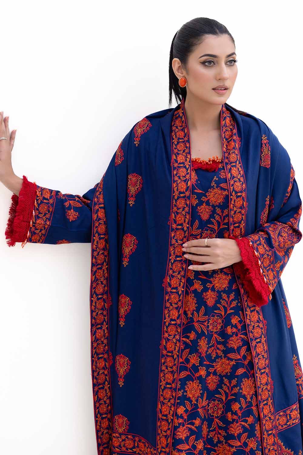 Gul Ahmed | Winter Collection 24 | Acrylic Suit with Embroidered Acrylic Dupatta AP-42012