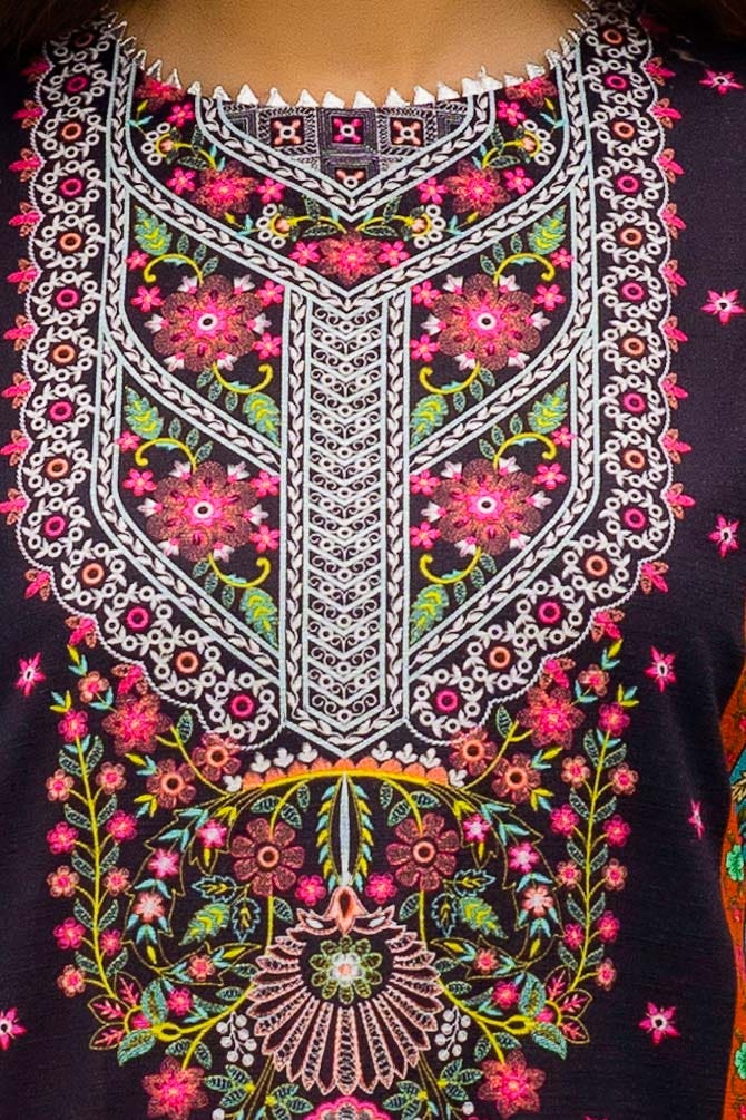 Gul Ahmed | Winter Collection 24 | Khaddar Suit with Printed Pashmina Dupatta AP-42030