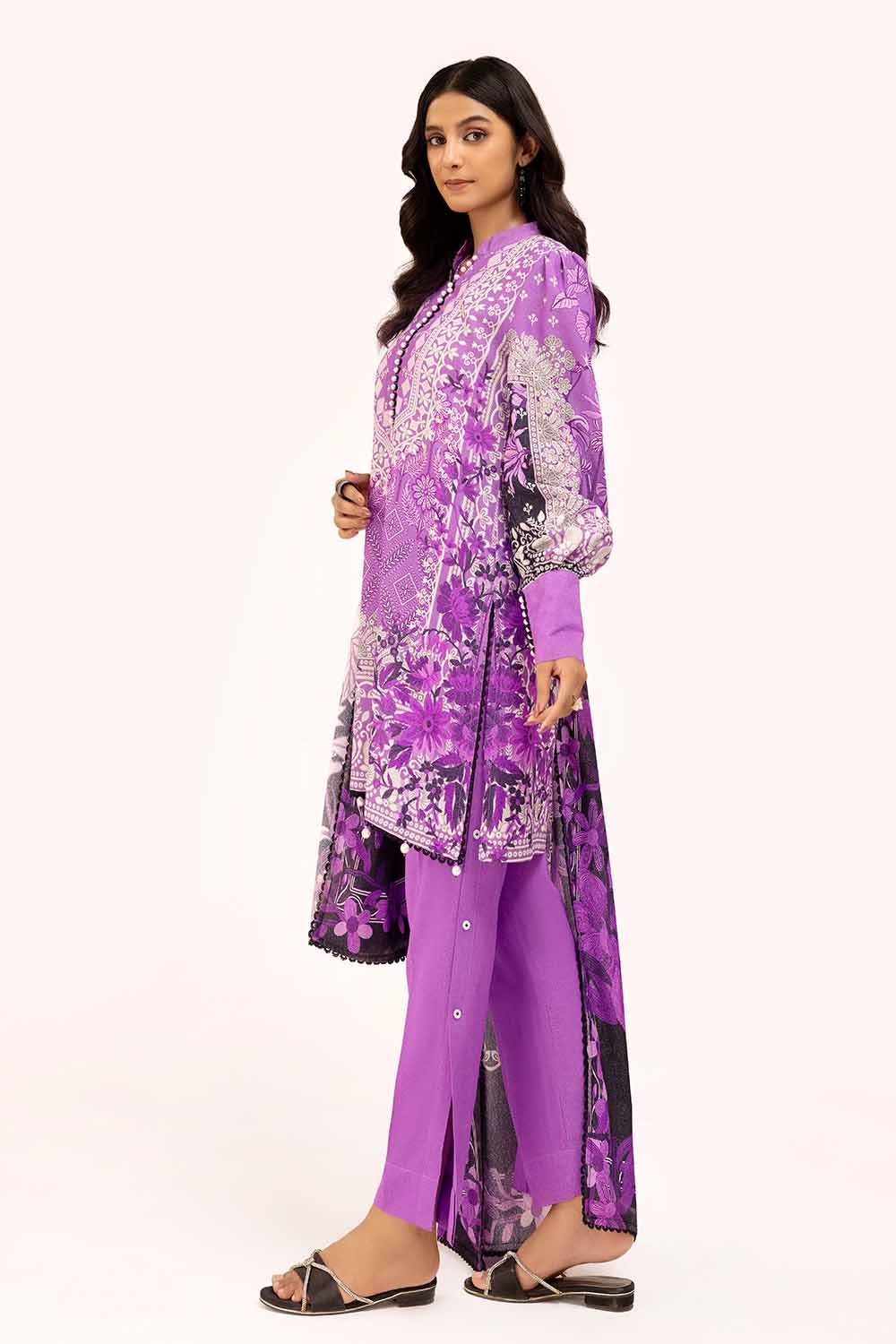 Gul Ahmed | Winter Collection 24 | Karandi Suit AY-42002