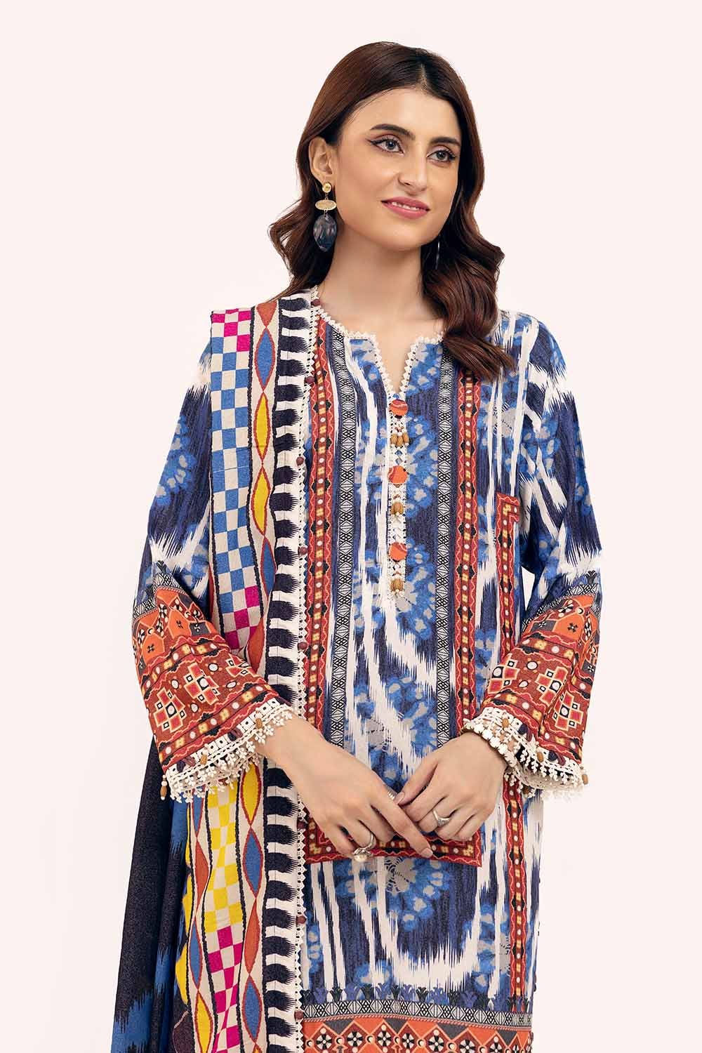Gul Ahmed | Winter Collection 24 | Karandi Suit AY-42004