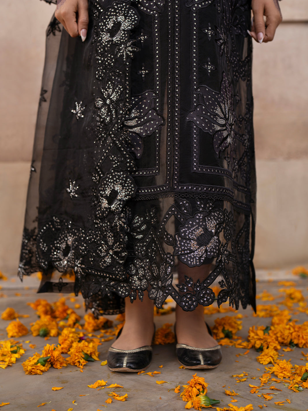 Binilyas | Dilbaro Embroidered Festive Lawn 24 | 402-A