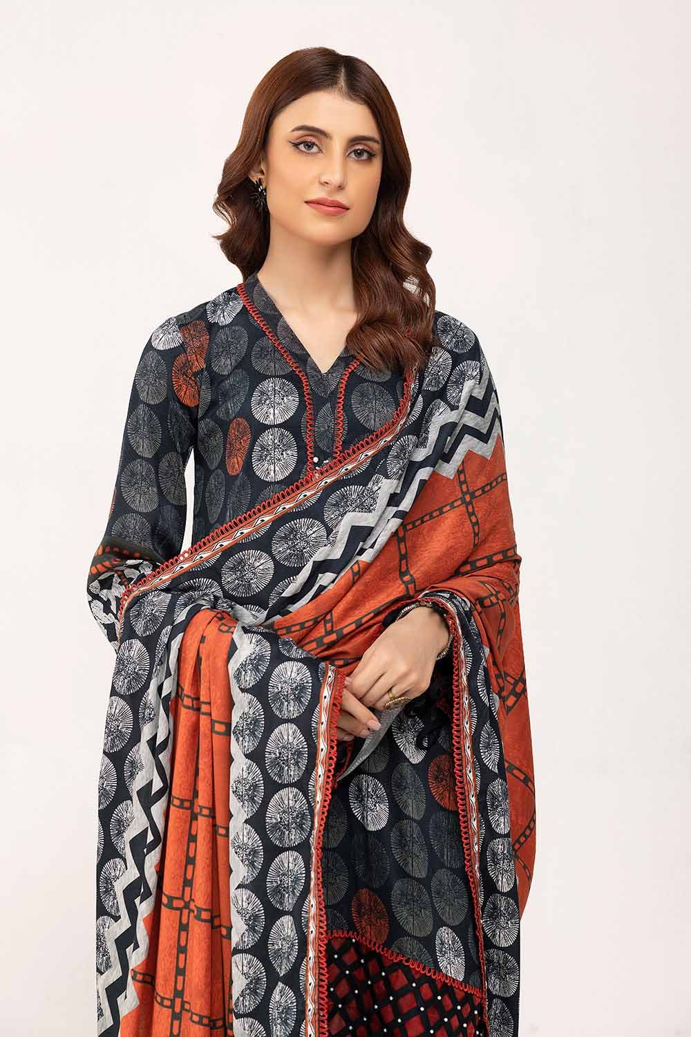 Gul Ahmed | Winter Collection 24 | Cotail Suit CV-42006