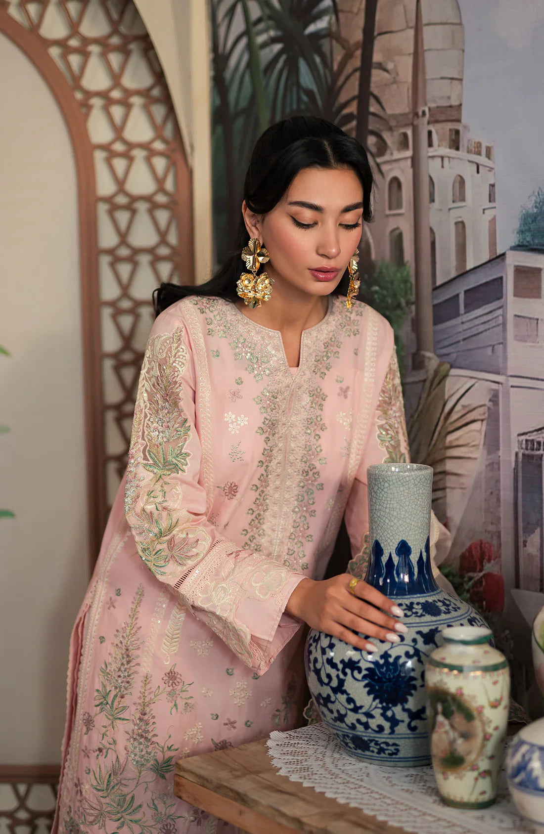 Emaan Adeel | Ayra Luxury Lawn 24 | AR-01