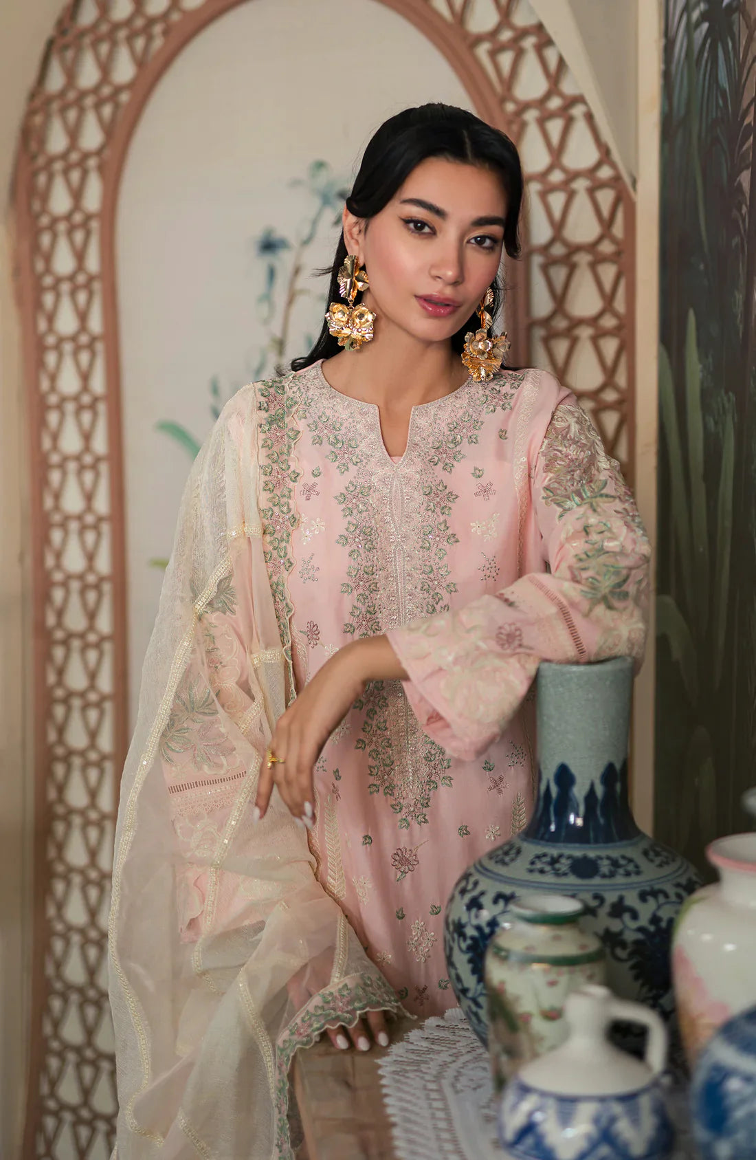 Emaan Adeel | Ayra Luxury Lawn 24 | AR-01