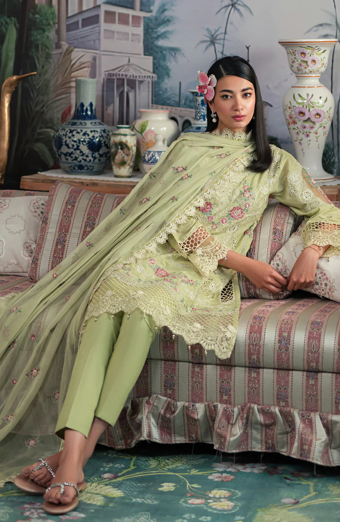 Emaan Adeel | Ayra Luxury Lawn 24 | AR-02
