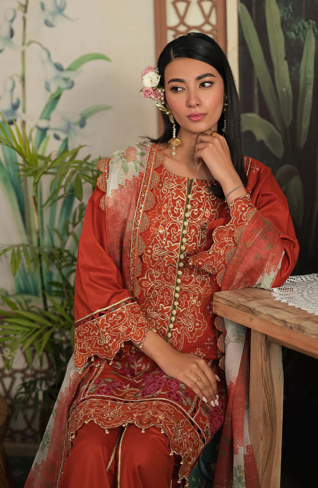 Emaan Adeel | Ayra Luxury Lawn 24 |