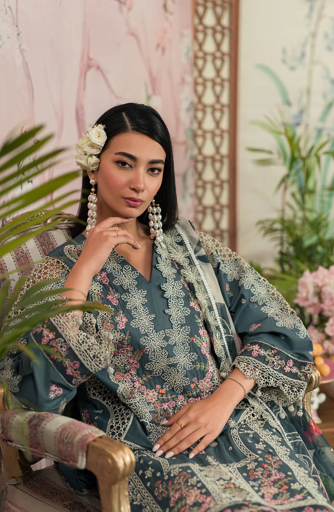 Emaan Adeel | Ayra Luxury Lawn 24 | AR-09