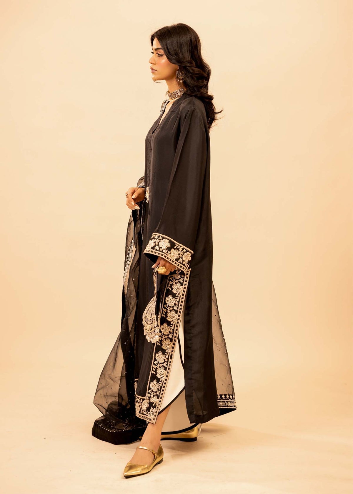 Mahgul | Emerald Hill Formals | Ebony Hill