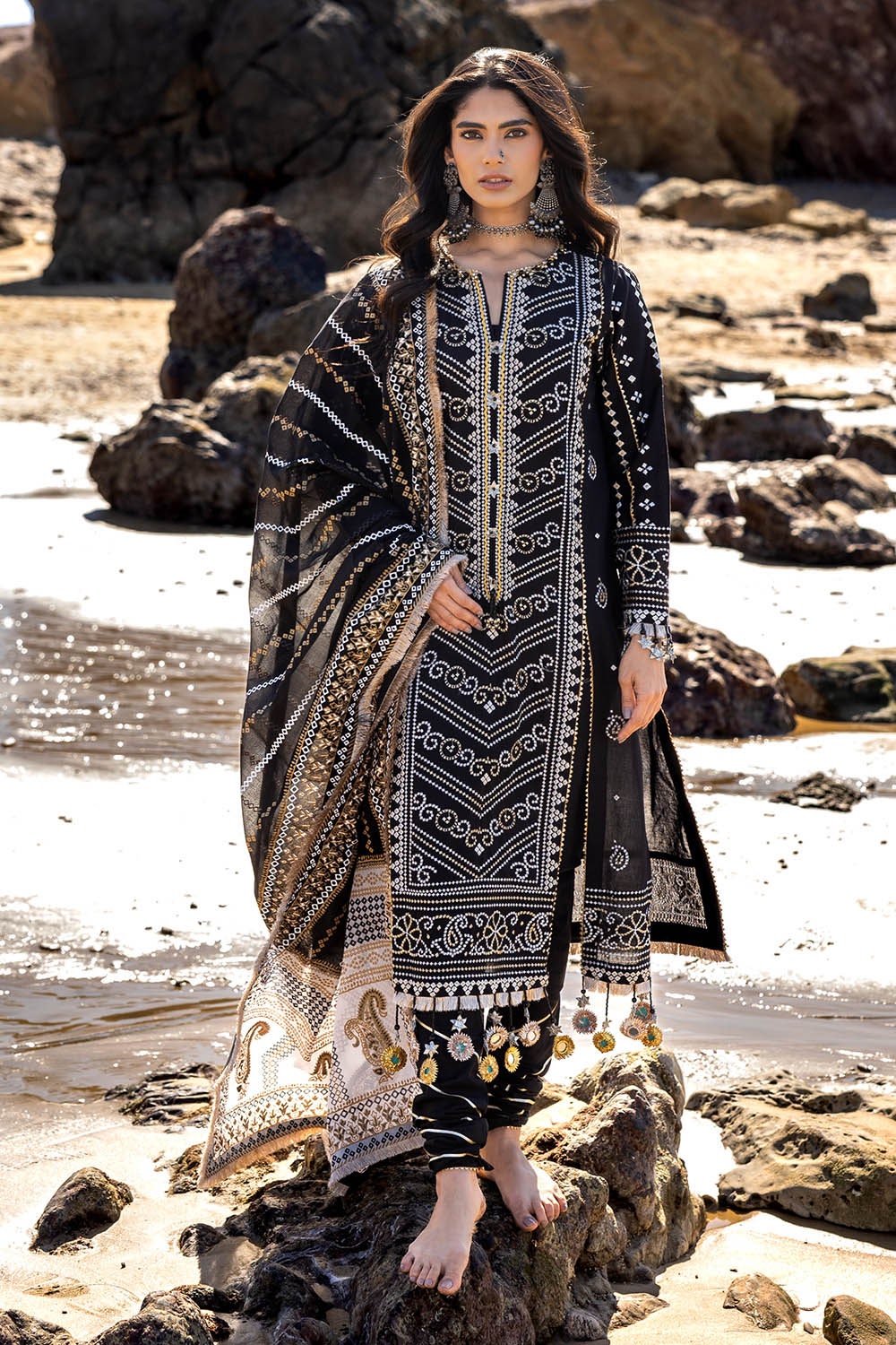 Gul Ahmed | Chunri Lawn 25 | CL-52407