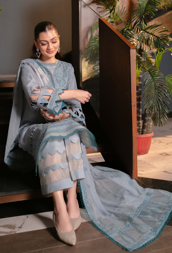 Humdum | Meraki Lawn 24 | d05