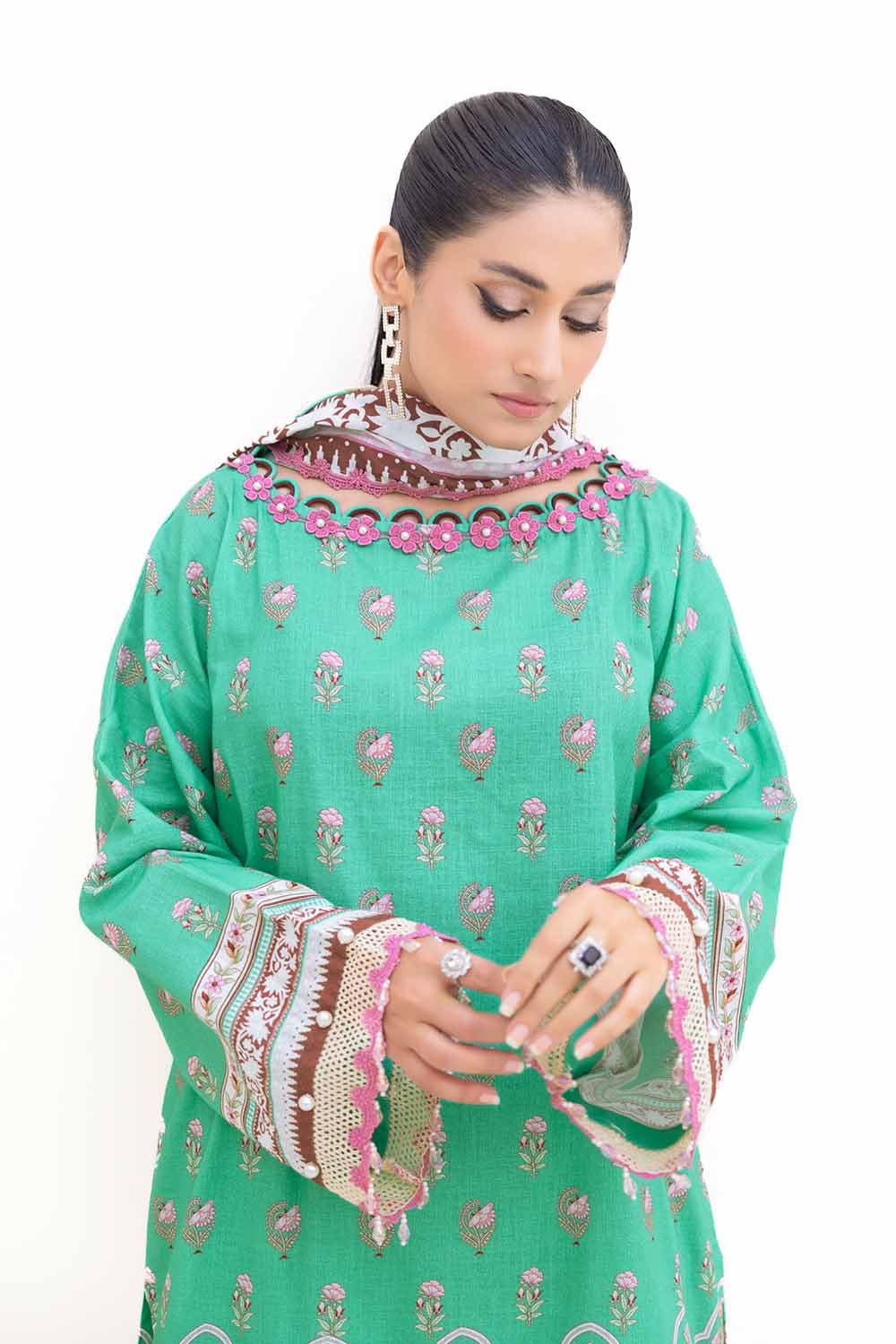 Gul Ahmed | Winter Collection 24 | Thick Khaddar Suit K-42007 T