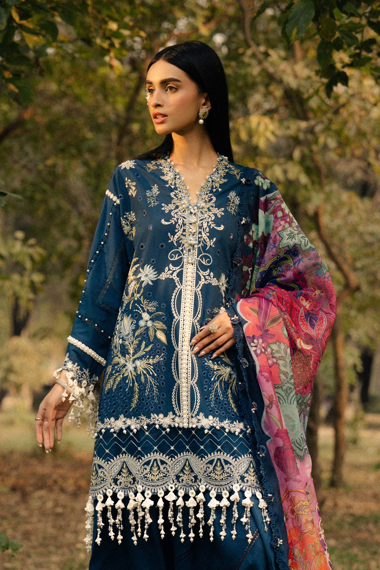 Sana Safinaz | Luxury Lawn 25 | L251-009B-3DI