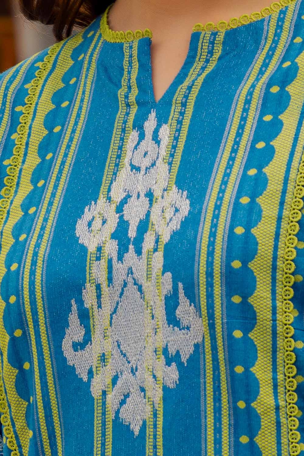 Gul Ahmed | Winter Collection 24 | Jacquard Suit MJ-42051