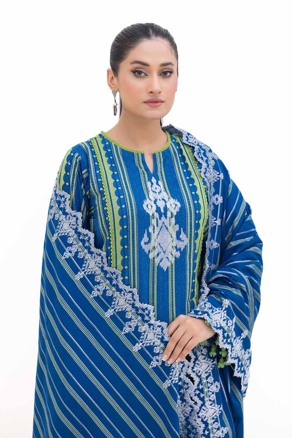 Gul Ahmed | Winter Collection 24 | Jacquard Suit MJ-42051