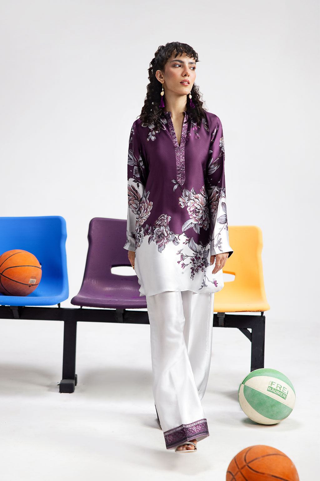 Afsanah | The Print Edit | PURPLE SAPPHIRE AP-114