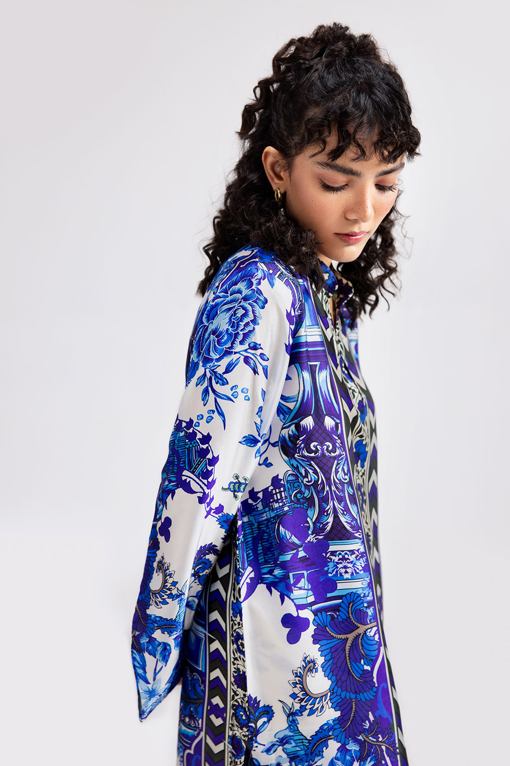 Afsanah | The Print Edit | ORCHE BLOOM (extended shirt) AP-112