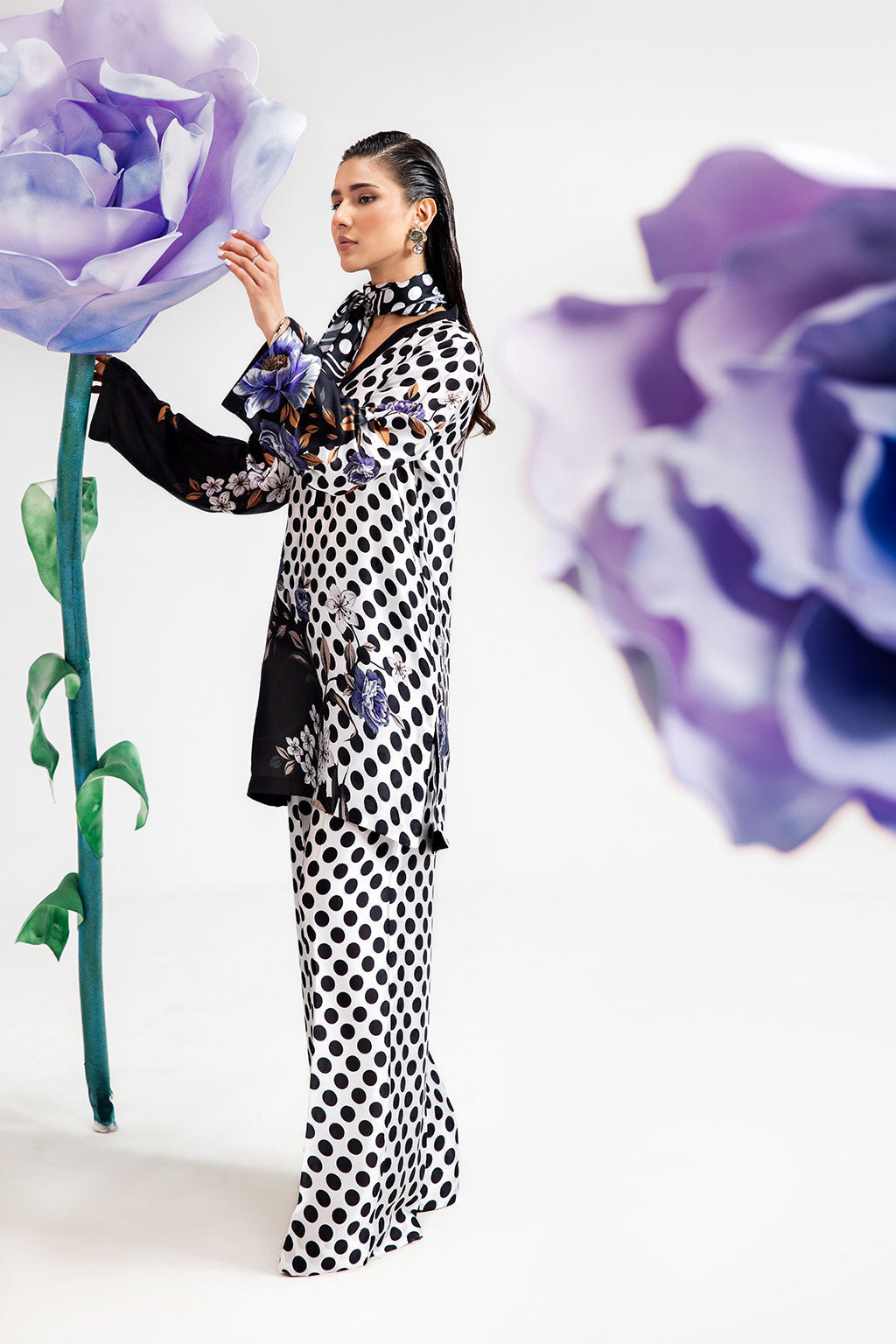 Afsanah | The Print Edit | DARK POLKA AP-110