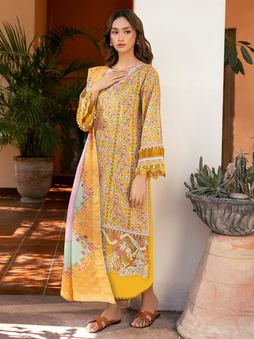 Bin Ilyas | Hazel Printed Lawn 25 | 2072 - B