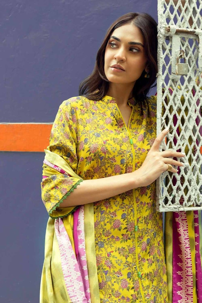 Gul Ahmed | Winter Collection 24 | Suit LT-32022 A