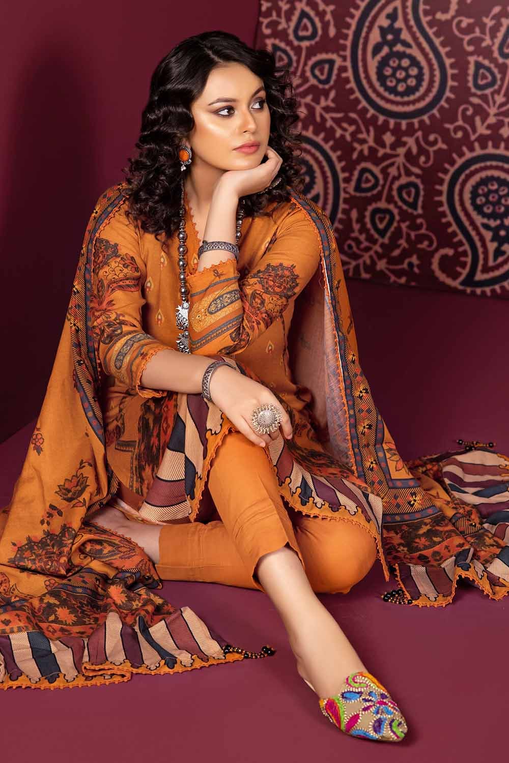 Gul Ahmed | Winter Collection 24 | Suit K-32006