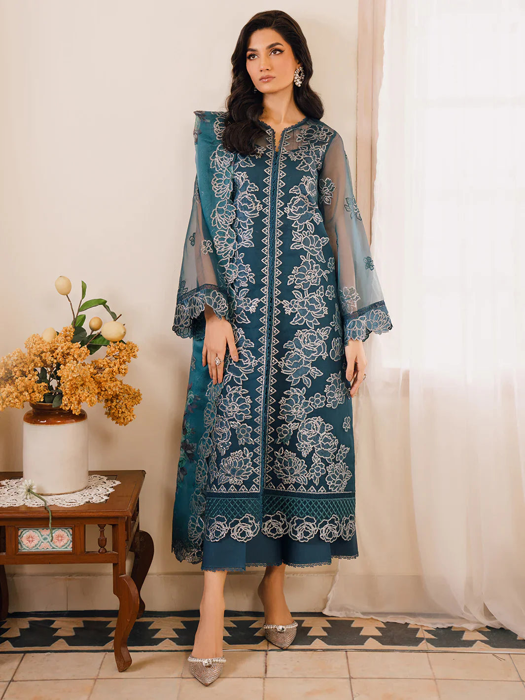 Bin Ilyas | Naqsh Luxury Lawn | Mavi