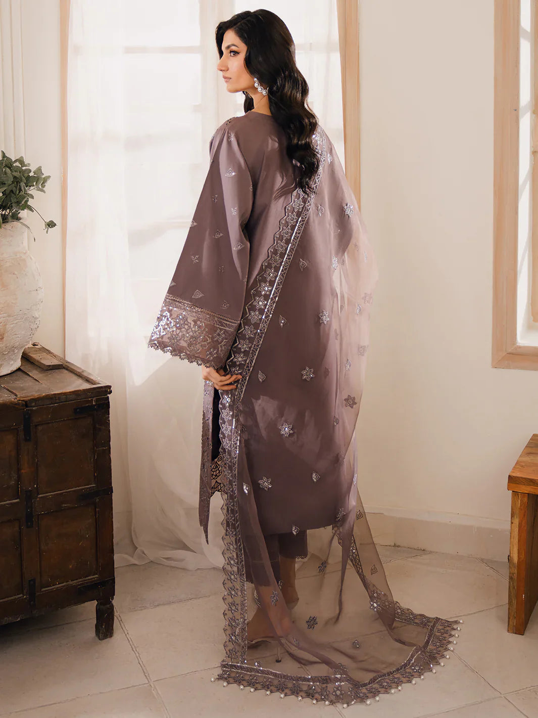 Bin Ilyas | Naqsh Luxury Lawn | Sevgi