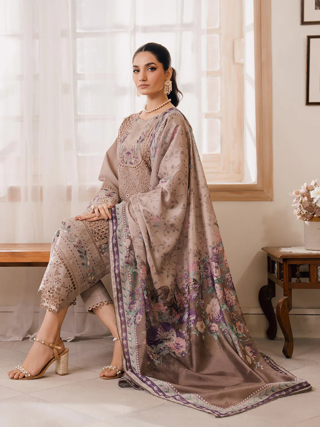 Bin Ilyas | Naqsh Luxury Lawn | Sorin