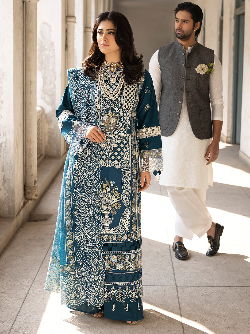 Mahnur | Mahrukh Luxury Lawn 24 | SERENE