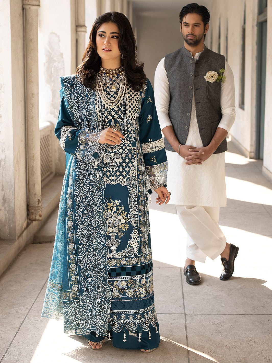 Mahnur | Mahrukh Luxury Lawn 24 | SERENE