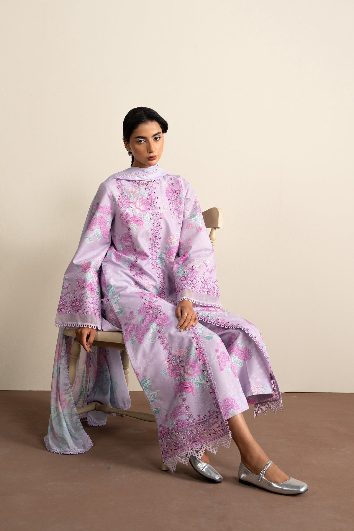 Ayzel | The Bare Minimum | MOONFLOWER