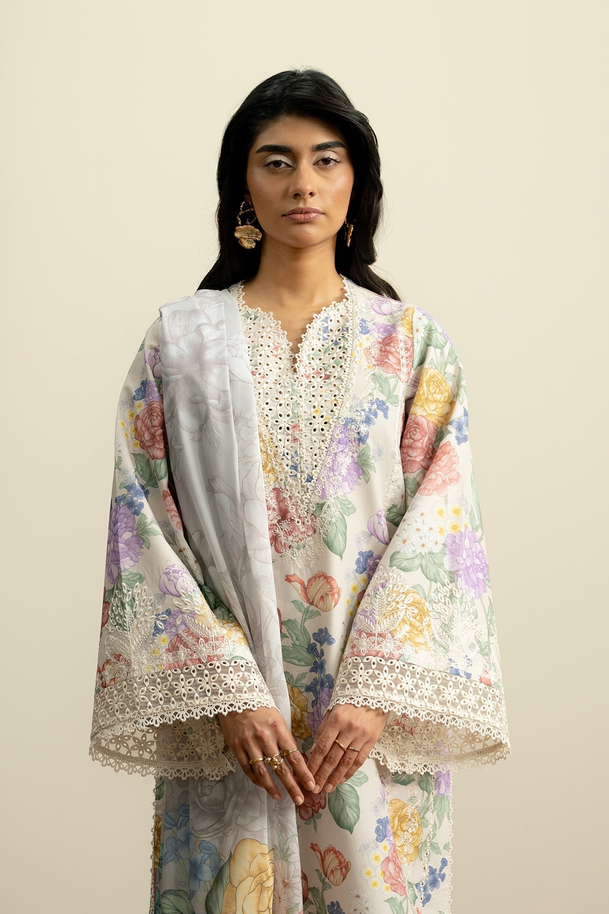 Ayzel | The Bare Minimum | VELOURIA