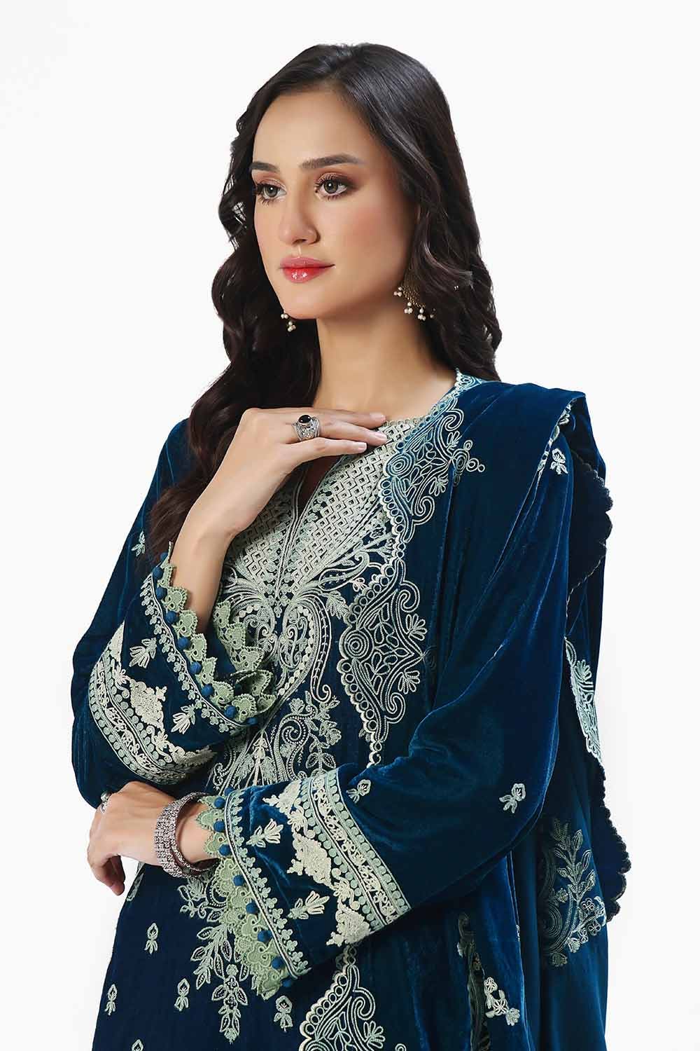 Gul Ahmed | Winter Collection 24 | Velvet Dupatta WV-42004