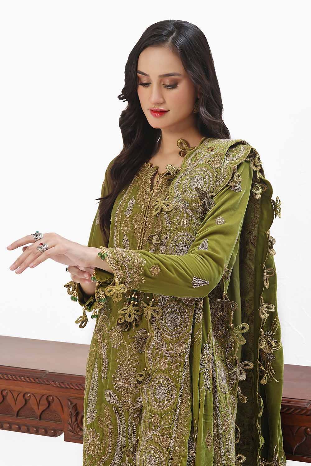 Gul Ahmed | Winter Collection 24 | Velvet Dupatta WV-42007