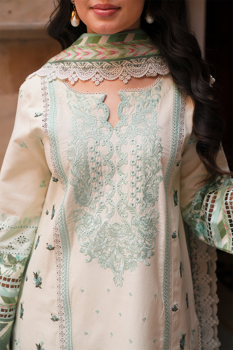 Manara | Vintage Karandi 24 | ZIRCON